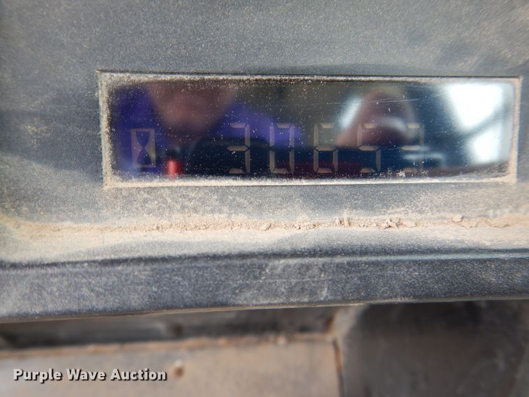 image for item DL8767 Caterpillar 953C  track loader