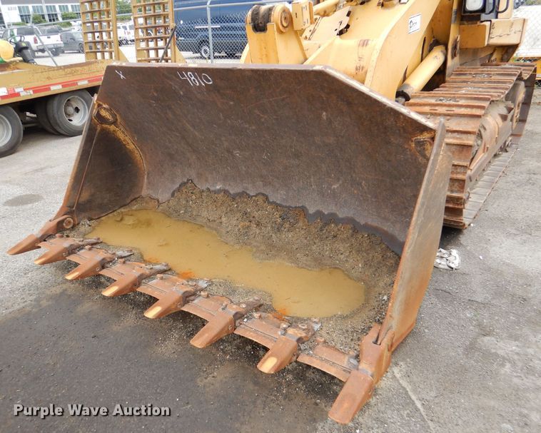 image for item DL8767 Caterpillar 953C  track loader