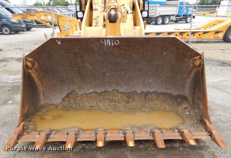 image for item DL8767 Caterpillar 953C  track loader