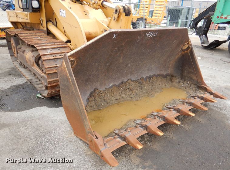 image for item DL8767 Caterpillar 953C  track loader