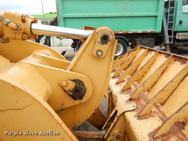 image for item DL8767 Caterpillar 953C  track loader