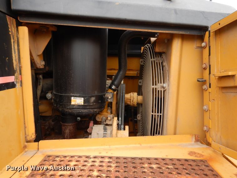 image for item DL8767 Caterpillar 953C  track loader