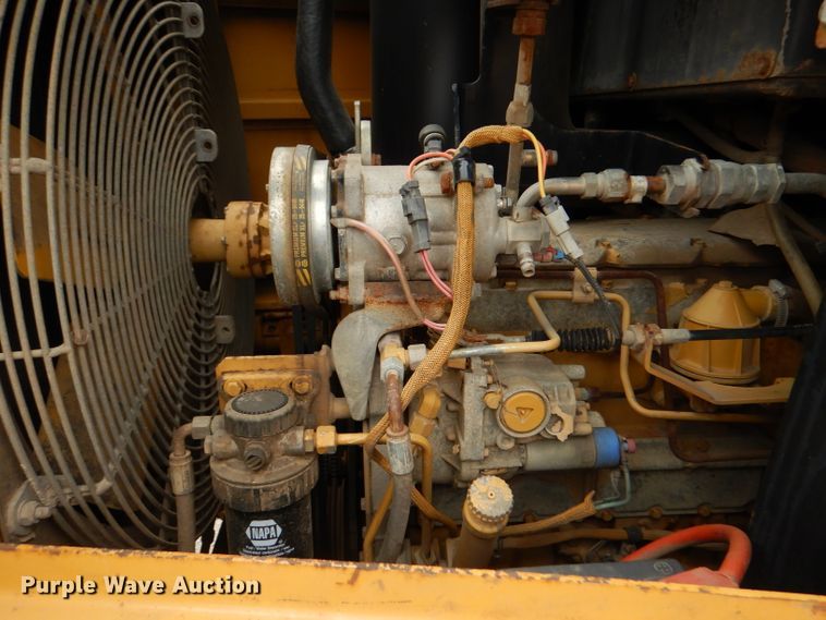 image for item DL8767 Caterpillar 953C  track loader