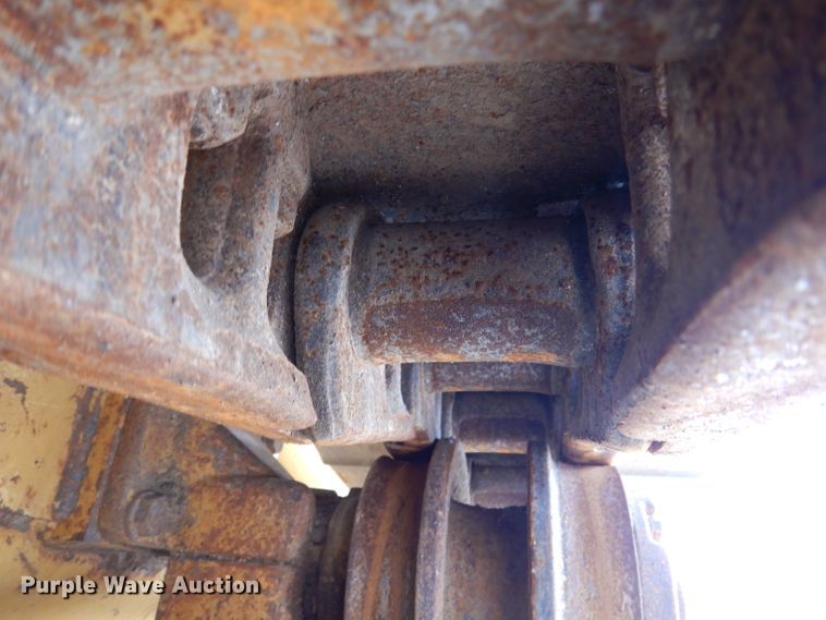 image for item DL8767 Caterpillar 953C  track loader