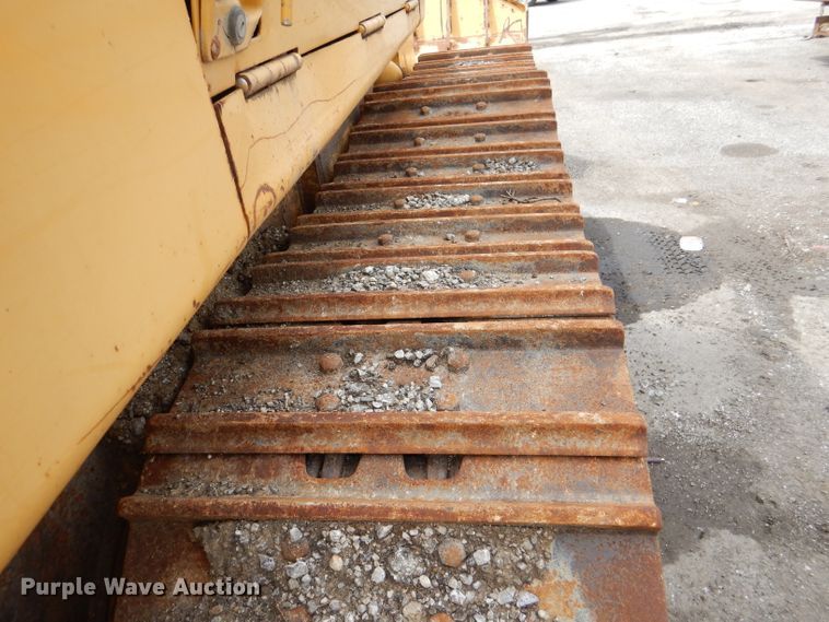 image for item DL8767 Caterpillar 953C  track loader