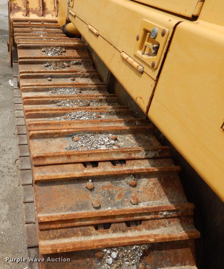 image for item DL8767 Caterpillar 953C  track loader