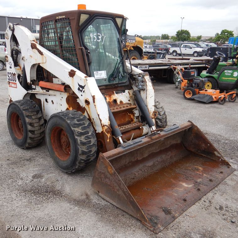 image for item DL8768 2009 Bobcat S300  skid steer loader