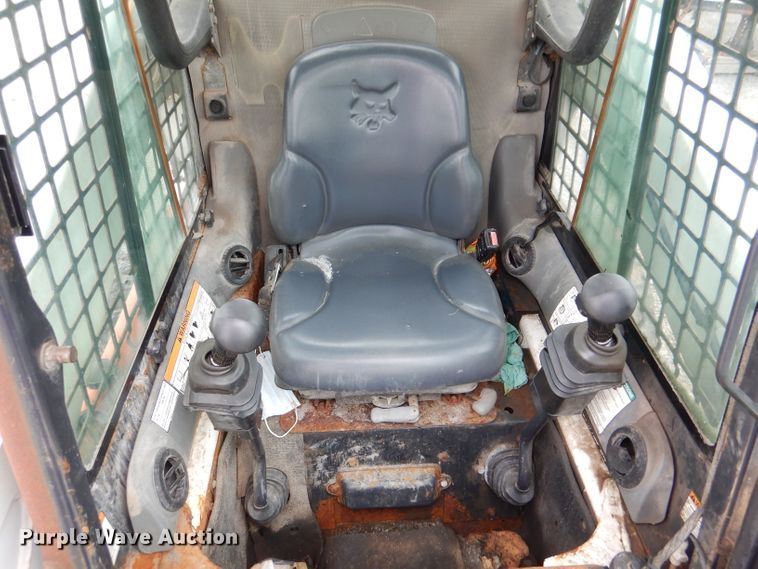 image for item DL8768 2009 Bobcat S300  skid steer loader