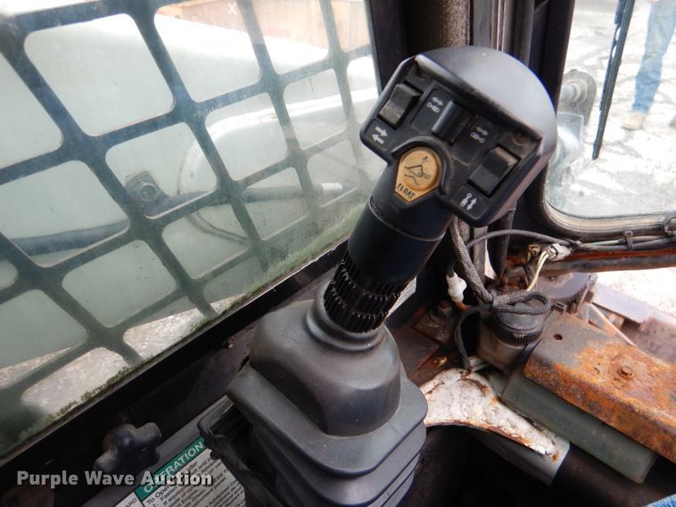 image for item DL8768 2009 Bobcat S300  skid steer loader