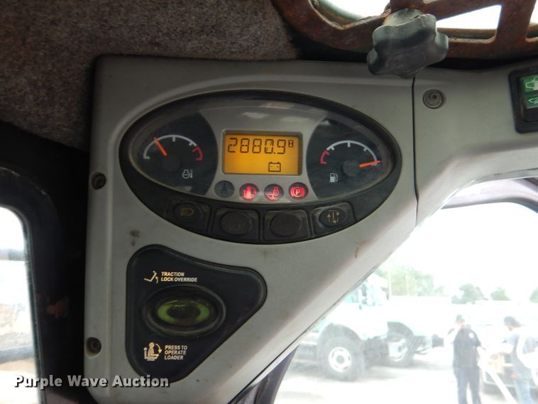 image for item DL8768 2009 Bobcat S300  skid steer loader