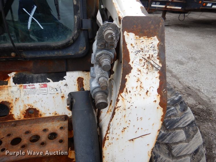 image for item DL8768 2009 Bobcat S300  skid steer loader