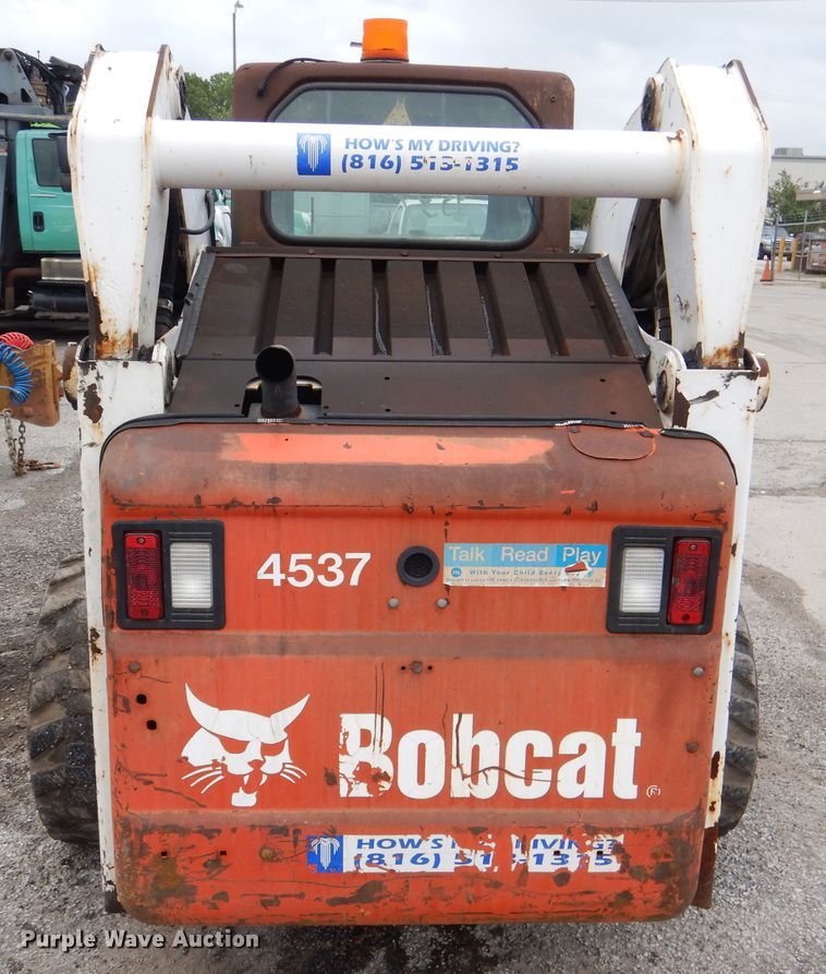 image for item DL8768 2009 Bobcat S300  skid steer loader