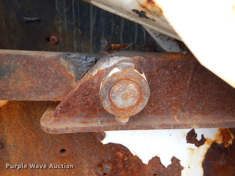 image for item DL8768 2009 Bobcat S300  skid steer loader