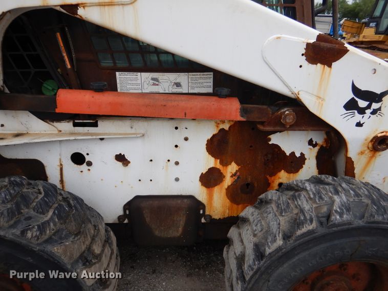image for item DL8768 2009 Bobcat S300  skid steer loader