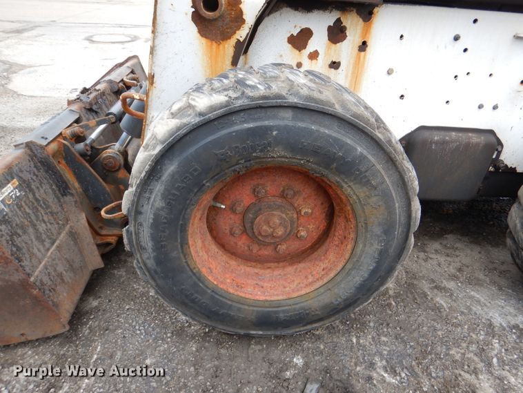 image for item DL8768 2009 Bobcat S300  skid steer loader