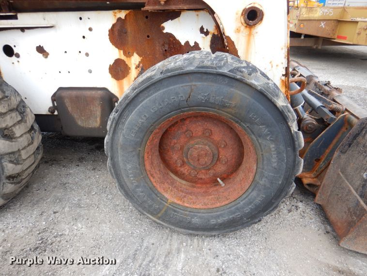 image for item DL8768 2009 Bobcat S300  skid steer loader