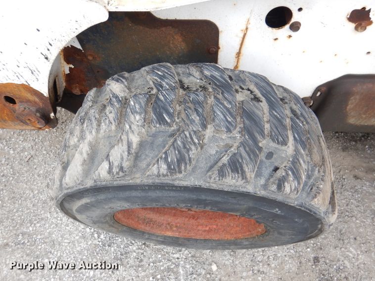 image for item DL8768 2009 Bobcat S300  skid steer loader