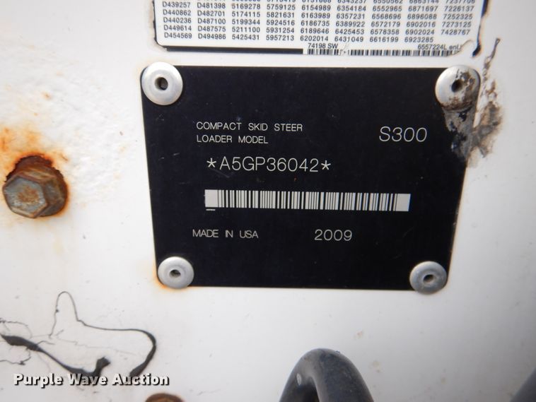image for item DL8768 2009 Bobcat S300  skid steer loader