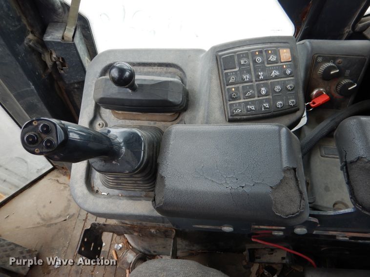 image for item DL8771 2006 John Deere 544J  wheel loader