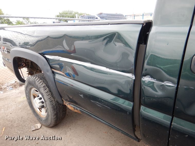 image for item DL8772 2005 Chevrolet Silverado 2500HD  pickup truck