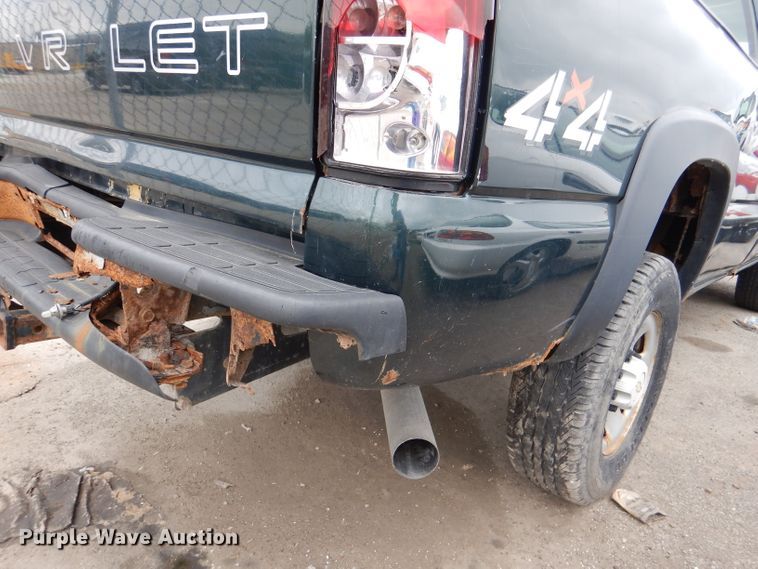 image for item DL8772 2005 Chevrolet Silverado 2500HD  pickup truck
