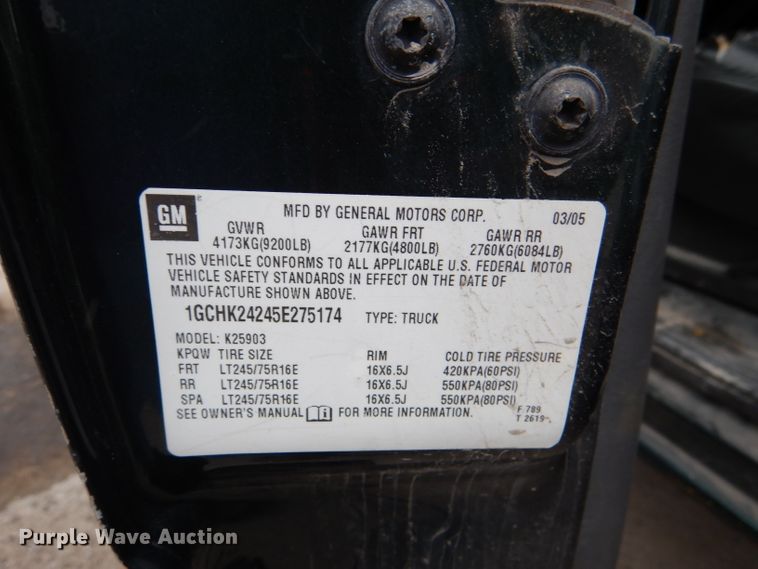 image for item DL8772 2005 Chevrolet Silverado 2500HD  pickup truck