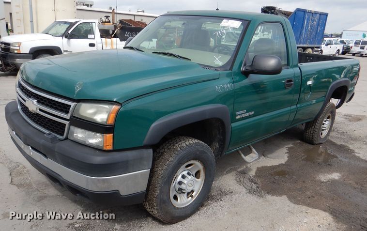 image for item DL8776 2006 Chevrolet Silverado 2500HD  pickup truck