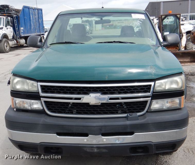 image for item DL8776 2006 Chevrolet Silverado 2500HD  pickup truck