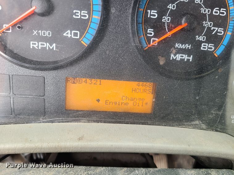 image for item DL8778 2013 International DuraStar 4300  utility / service truck