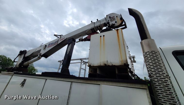 image for item DL8778 2013 International DuraStar 4300  utility / service truck