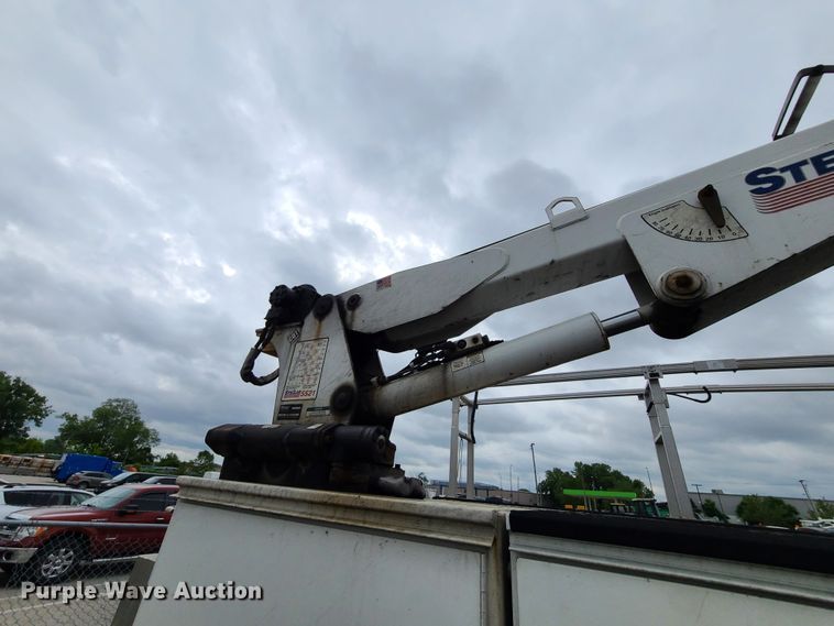 image for item DL8778 2013 International DuraStar 4300  utility / service truck