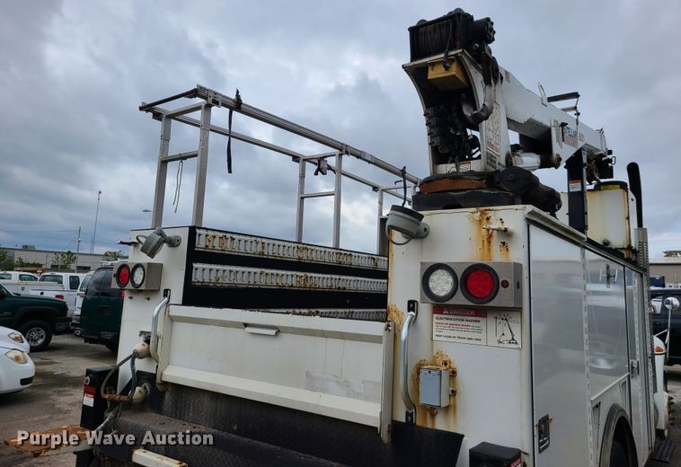 image for item DL8778 2013 International DuraStar 4300  utility / service truck