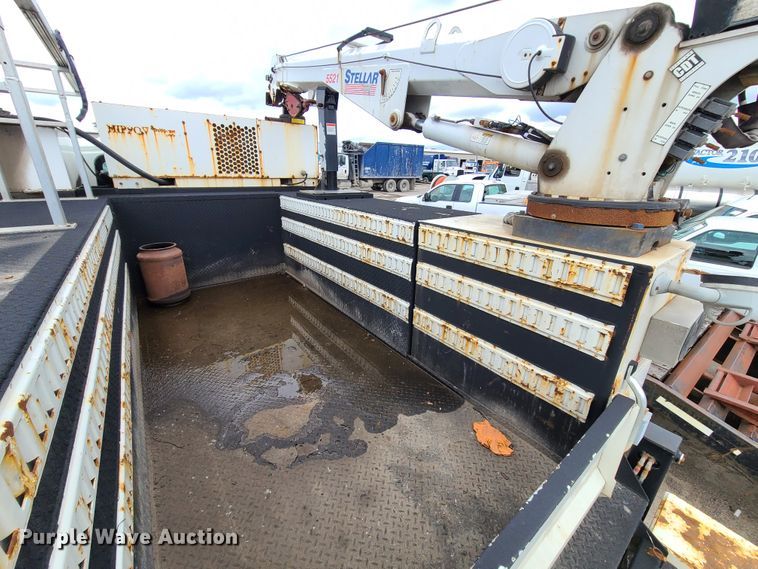 image for item DL8778 2013 International DuraStar 4300  utility / service truck