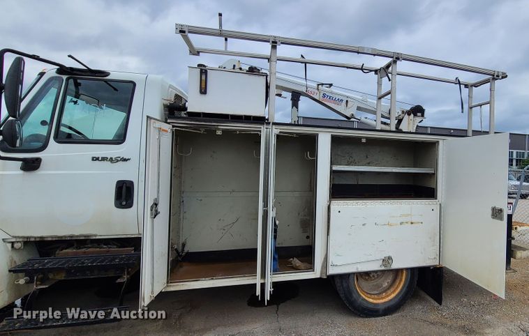 image for item DL8778 2013 International DuraStar 4300  utility / service truck