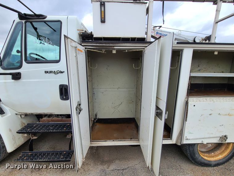 image for item DL8778 2013 International DuraStar 4300  utility / service truck