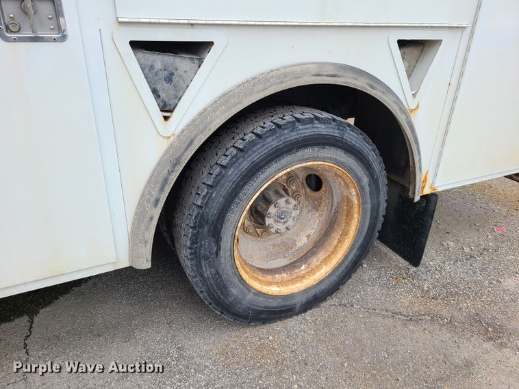 image for item DL8778 2013 International DuraStar 4300  utility / service truck