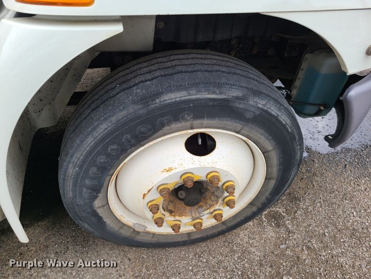 image for item DL8778 2013 International DuraStar 4300  utility / service truck