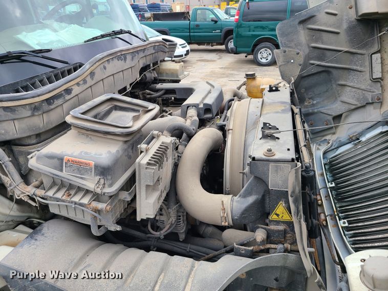 image for item DL8778 2013 International DuraStar 4300  utility / service truck