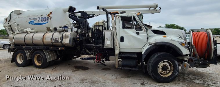 image for item DL8781 2015 International WorkStar 7400  sewer jetter truck