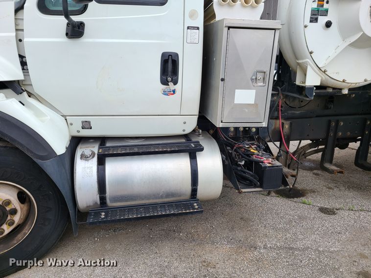 image for item DL8781 2015 International WorkStar 7400  sewer jetter truck
