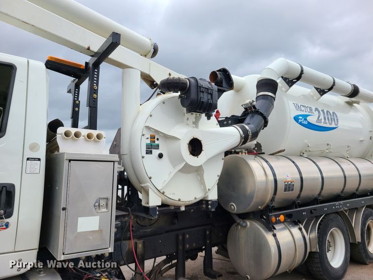 image for item DL8781 2015 International WorkStar 7400  sewer jetter truck