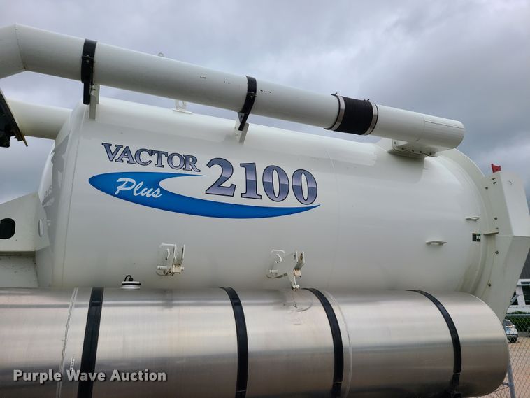 image for item DL8781 2015 International WorkStar 7400  sewer jetter truck