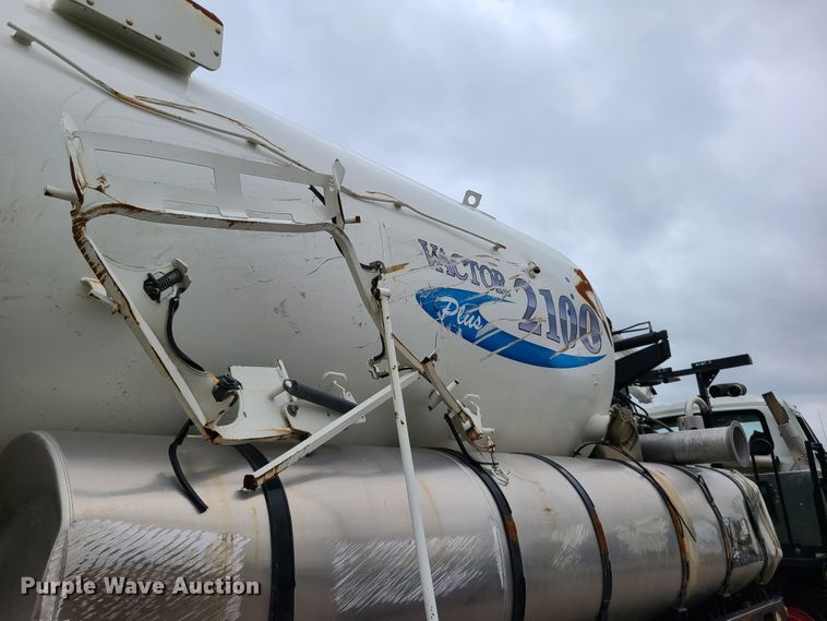 image for item DL8781 2015 International WorkStar 7400  sewer jetter truck