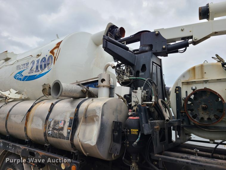 image for item DL8781 2015 International WorkStar 7400  sewer jetter truck