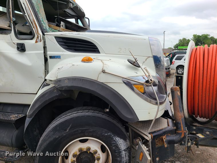 image for item DL8781 2015 International WorkStar 7400  sewer jetter truck