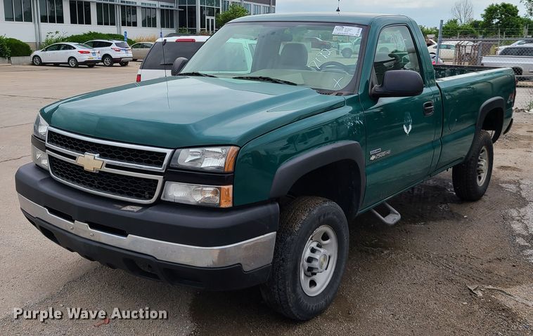 image for item DL8782 2006 Chevrolet Silverado 2500HD  pickup truck