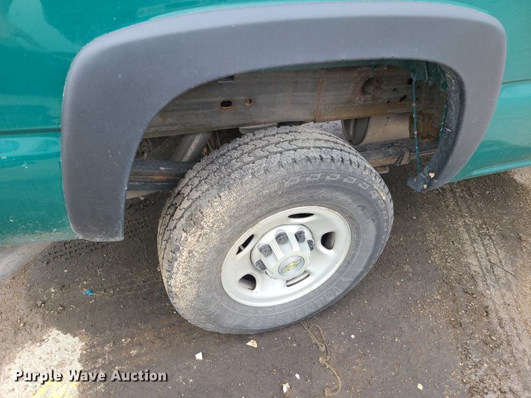 image for item DL8782 2006 Chevrolet Silverado 2500HD  pickup truck