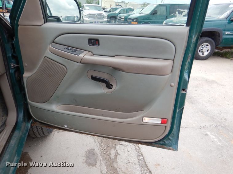 image for item DL8785 2006 Chevrolet Silverado 2500HD  pickup truck