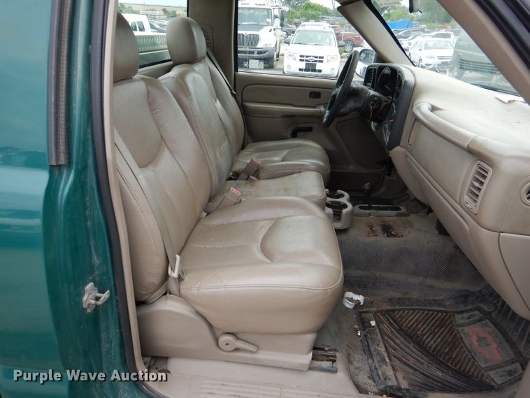 image for item DL8785 2006 Chevrolet Silverado 2500HD  pickup truck