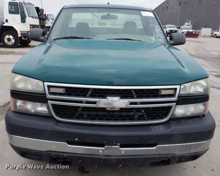 image for item DL8786 2006 Chevrolet Silverado 2500HD  pickup truck